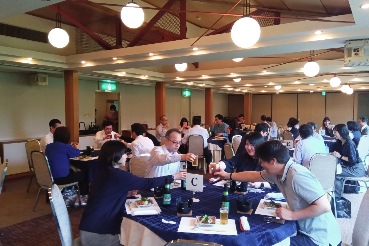 社員間のコミュニケーション