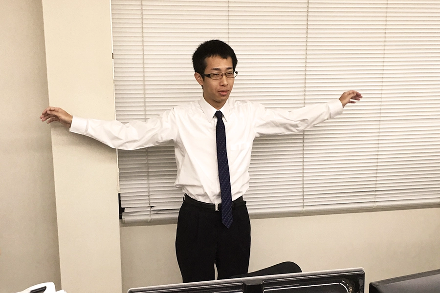 社員全員で朝礼