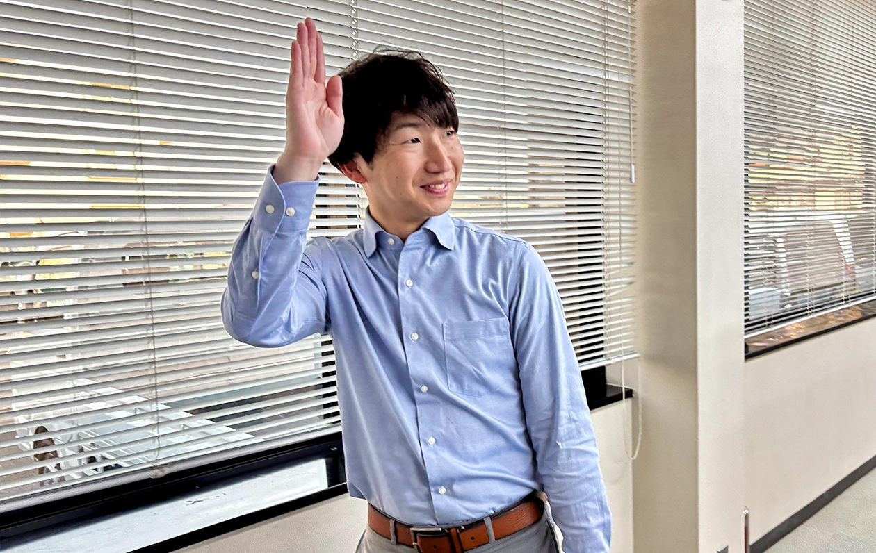 先輩社員の一日