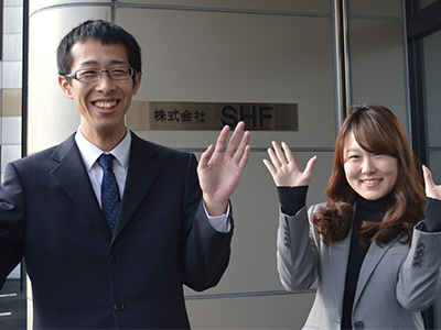 先輩社員の一日